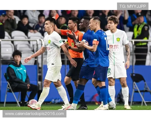 北京国安节奏问题凸显，中场功能重叠情况对球队整体表现造成影响