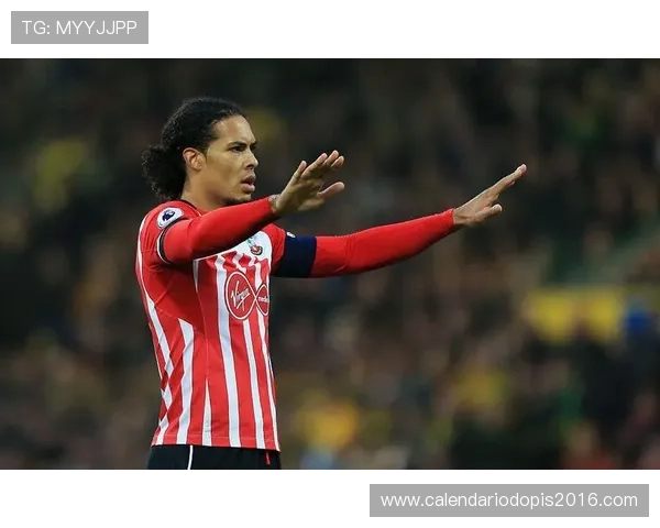 范迪克球场上铁血，穿运动鞋逛超市那嘴脸简直让人笑翻了！